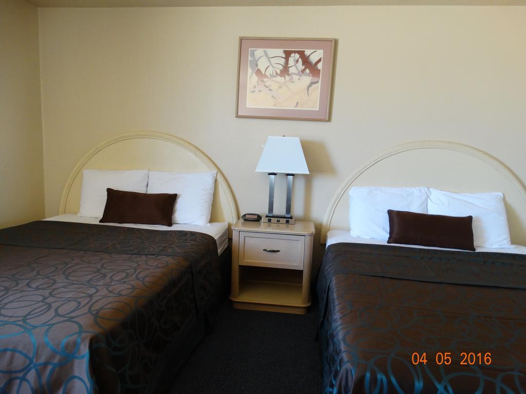 Budget Motel Delta Bagian luar foto