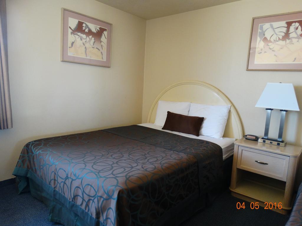 Budget Motel Delta Bagian luar foto