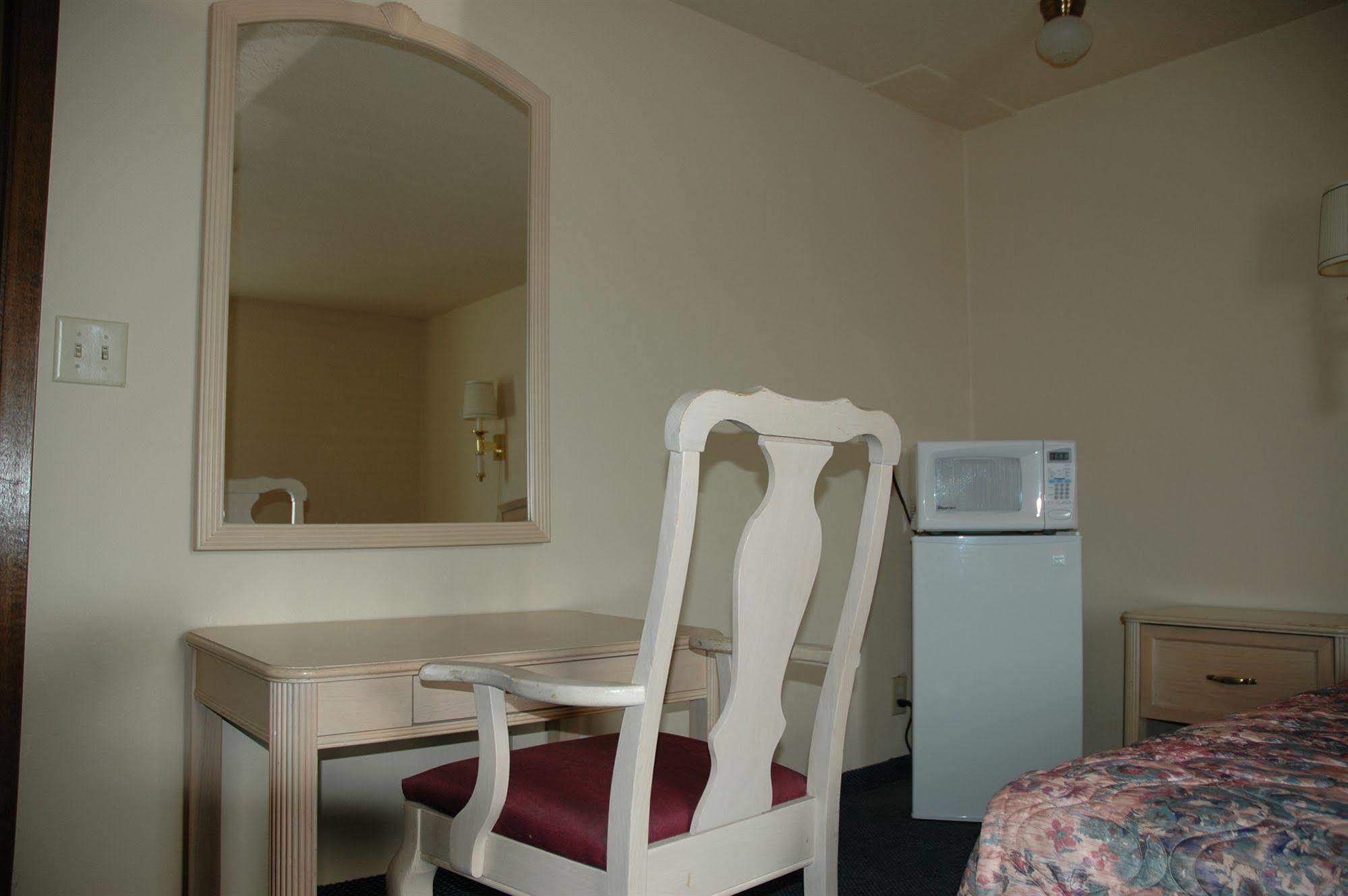 Budget Motel Delta Bagian luar foto