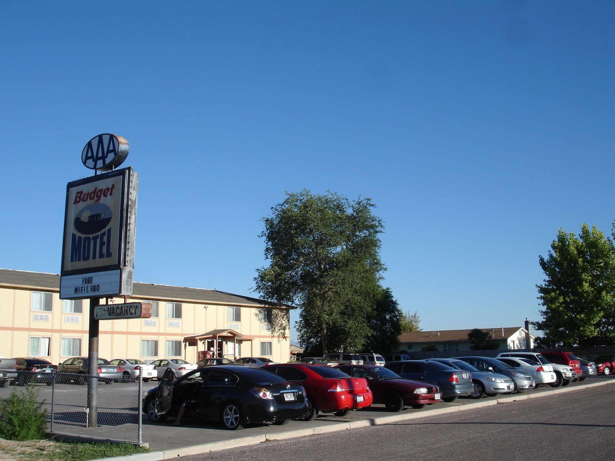 Budget Motel Delta Bagian luar foto