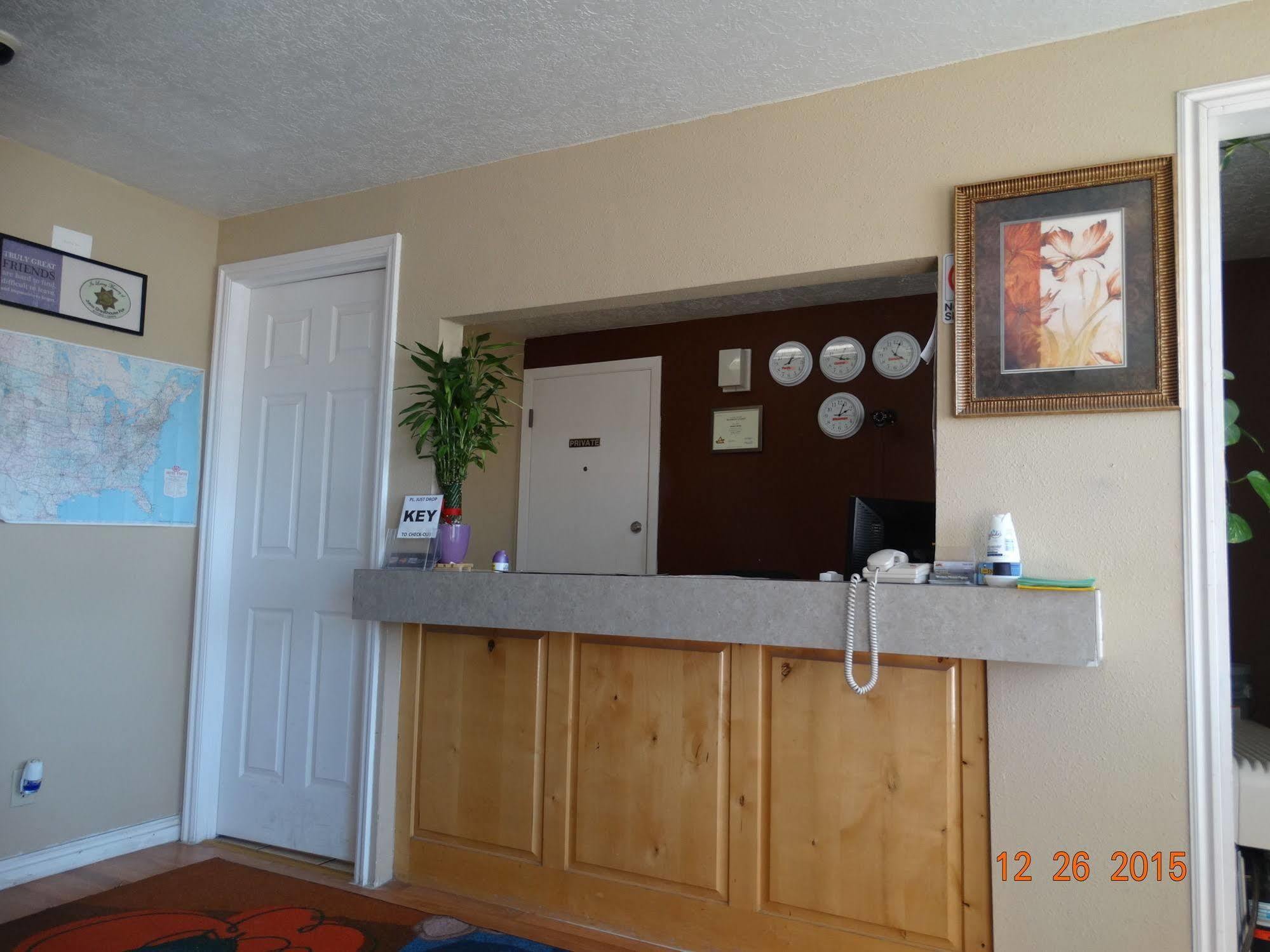 Budget Motel Delta Bagian luar foto